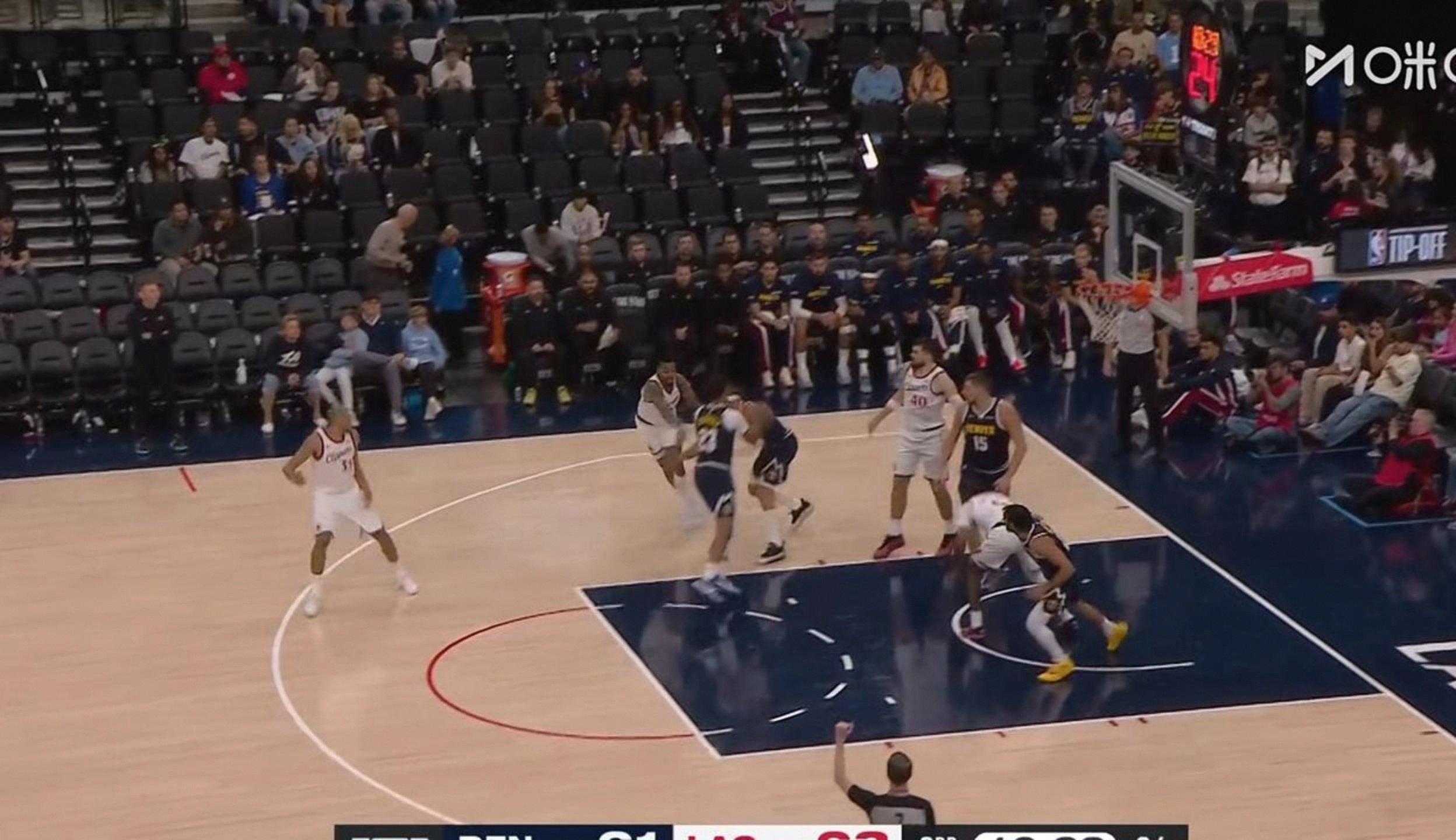 马刺险胜鹈鹕，约基奇高光表现