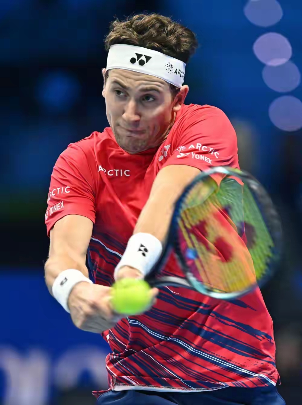 拉沃尔杯力克年终总决赛，兹维列夫关键制胜