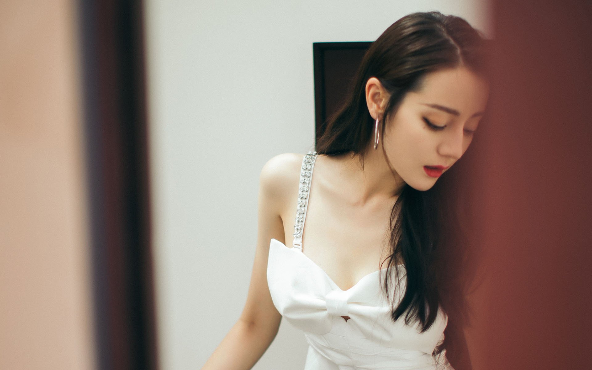 从迪亚斯到体系碾压，勒沃库森的全面压制映照中国足球的认知鸿沟