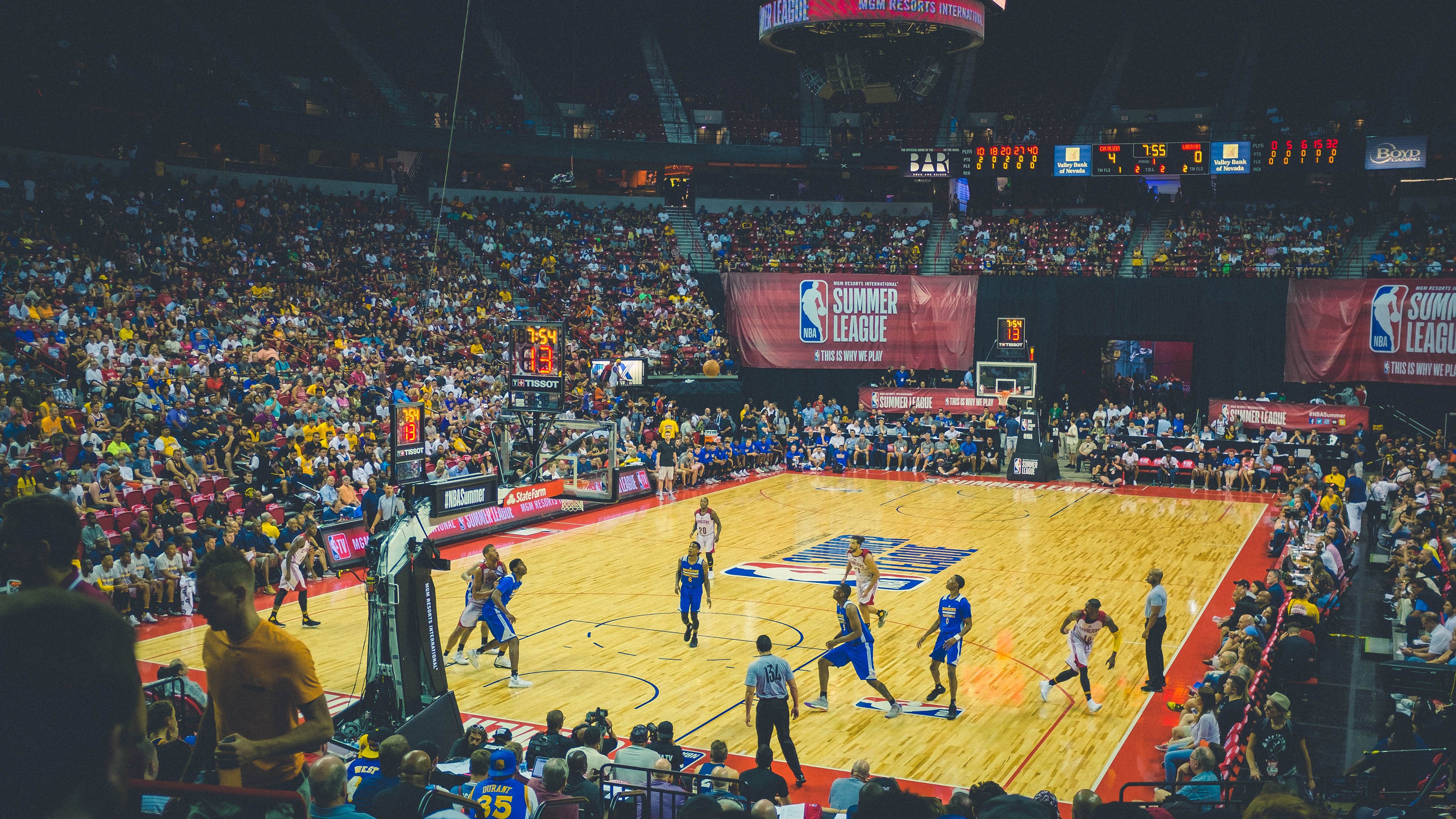 奥林匹斯山绝响，阿圭罗决胜局化身神话，希腊让加拿大尝到完全无解的末日审判