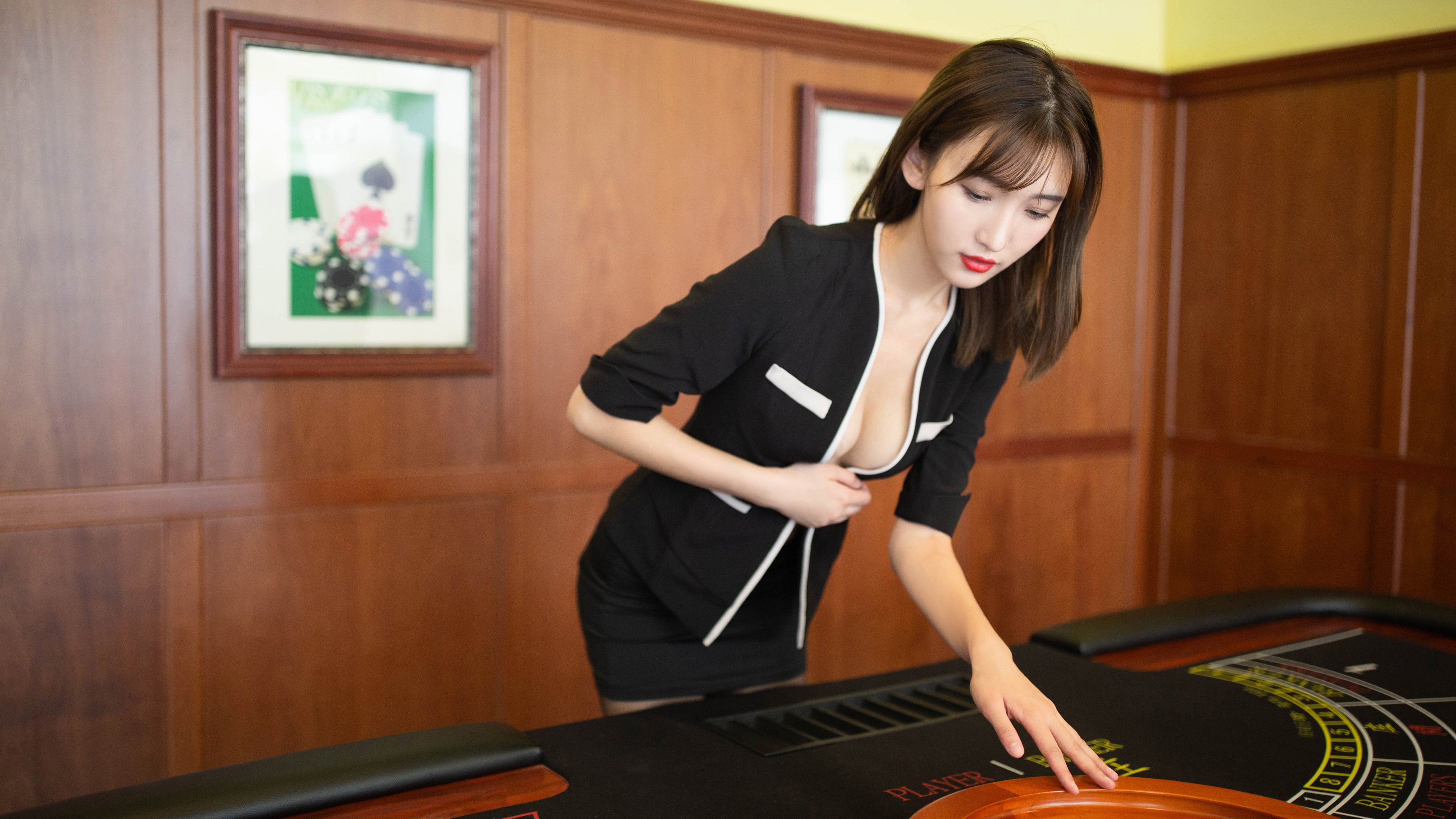 阿波罗之箭，当希腊战车在阿尔及利亚沙漠遭遇亚洲太阳神