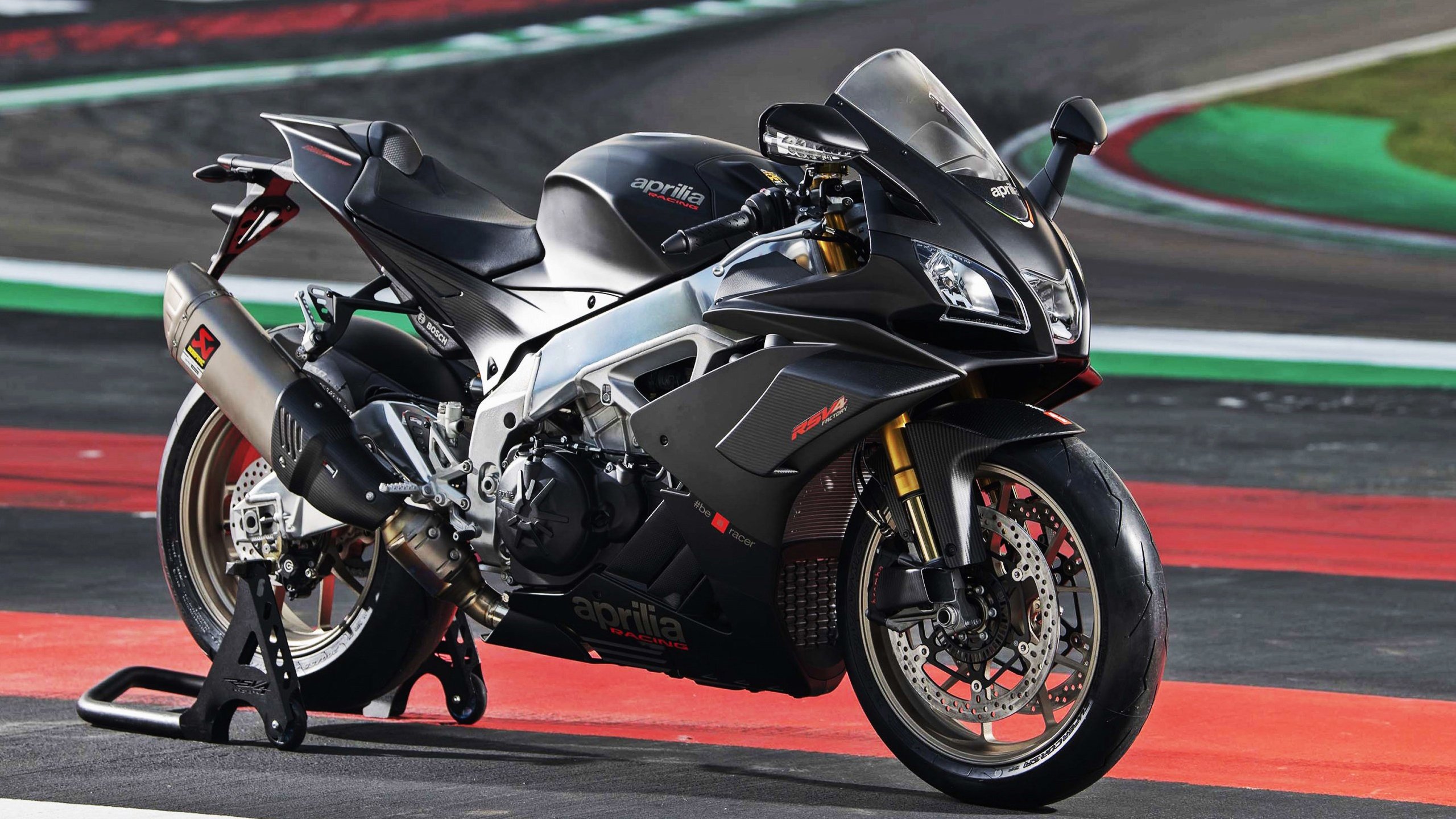 米切尔，掘金风暴眼中的恒定节拍器