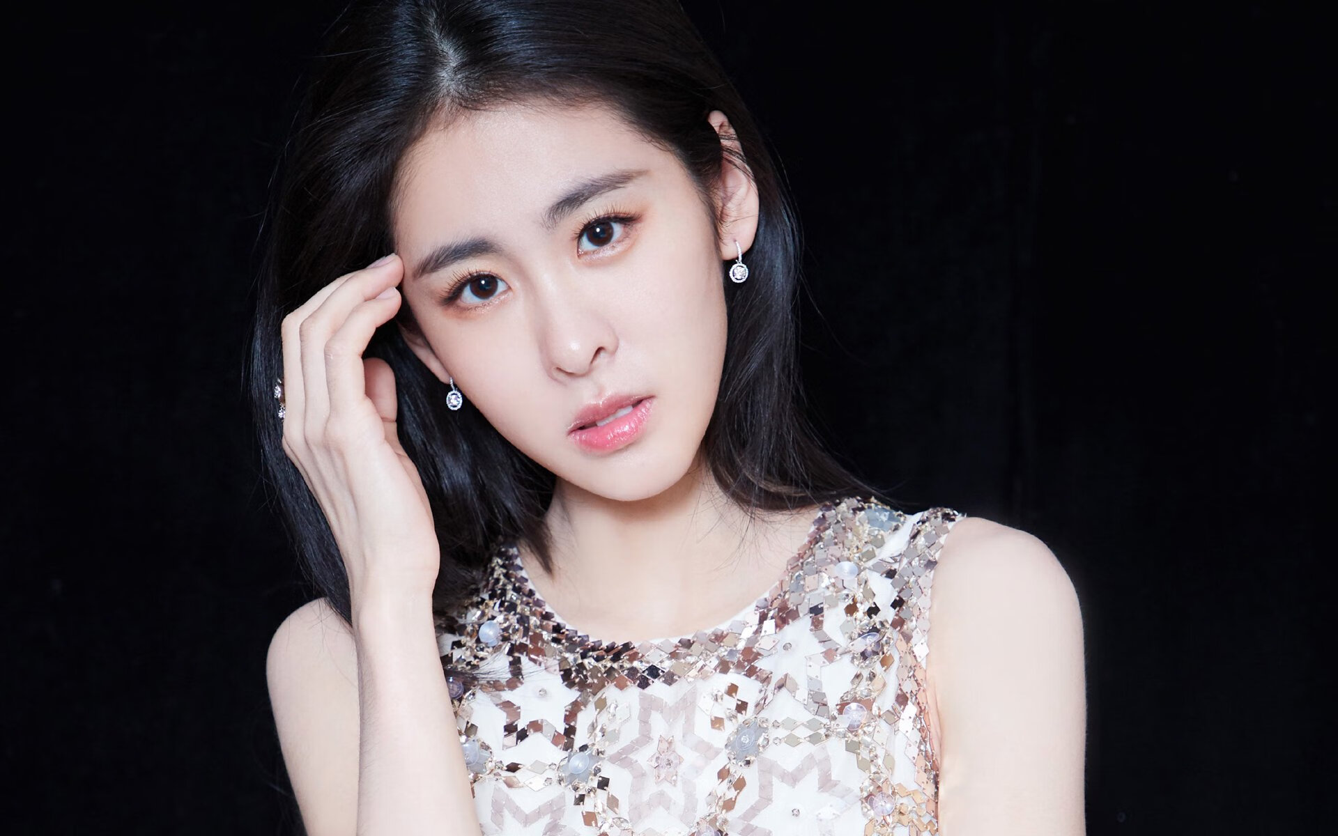 老鹰衔走苹果城旧梦，约基奇在高原写下新时代注脚