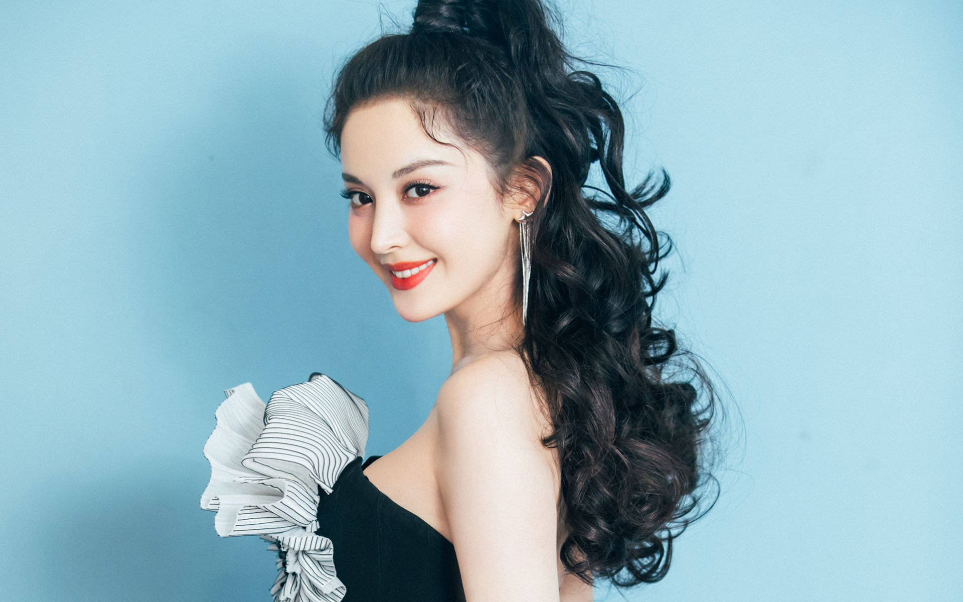 蜂毒蔓延与王者觉醒,黄蜂强行破防者,小贾伦在世界排名暗战中接管比赛