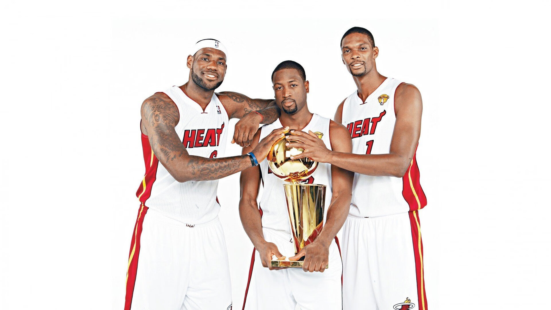 临界点上的艺术家，当黄蜂鏖战加时，贝恩在F1赛道接管争冠之战